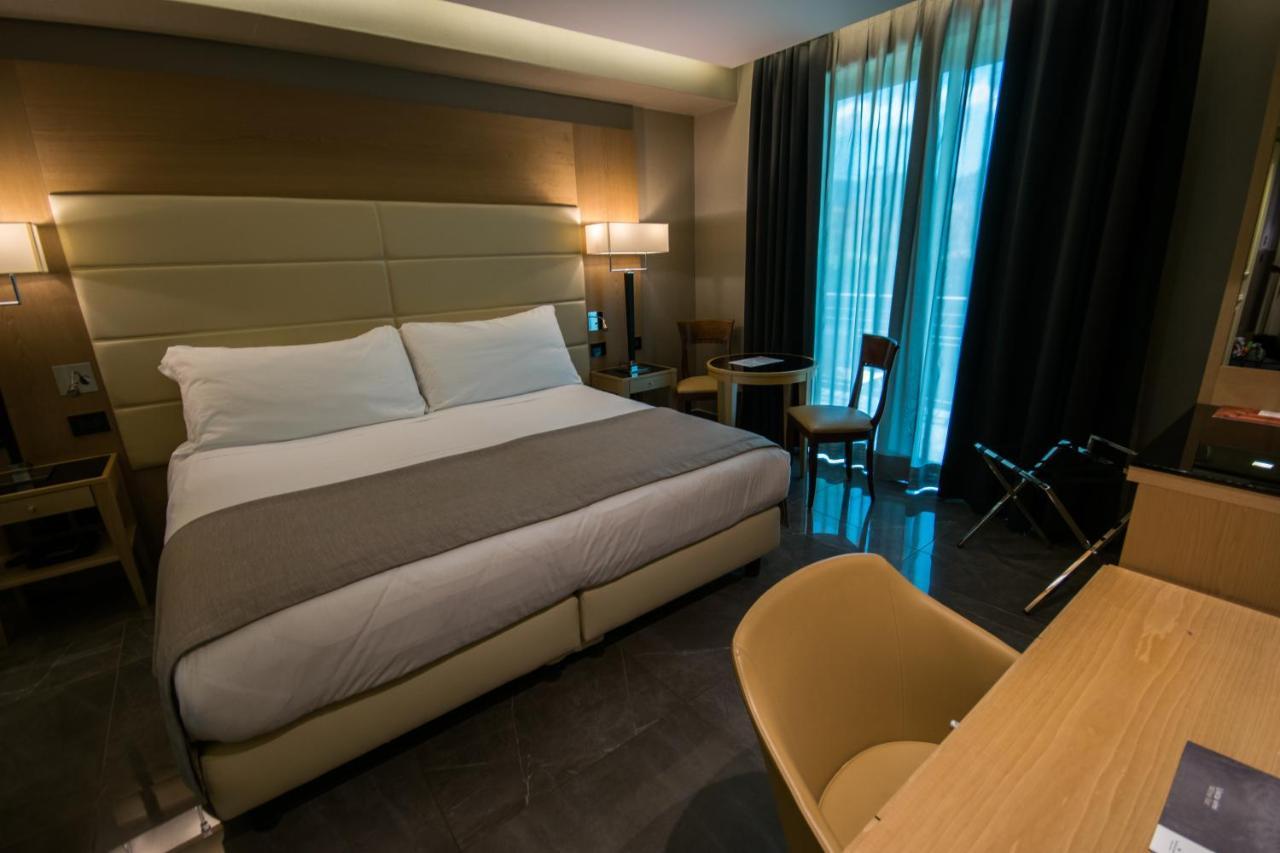 Hotel Forum Πομπηία Εξωτερικό φωτογραφία