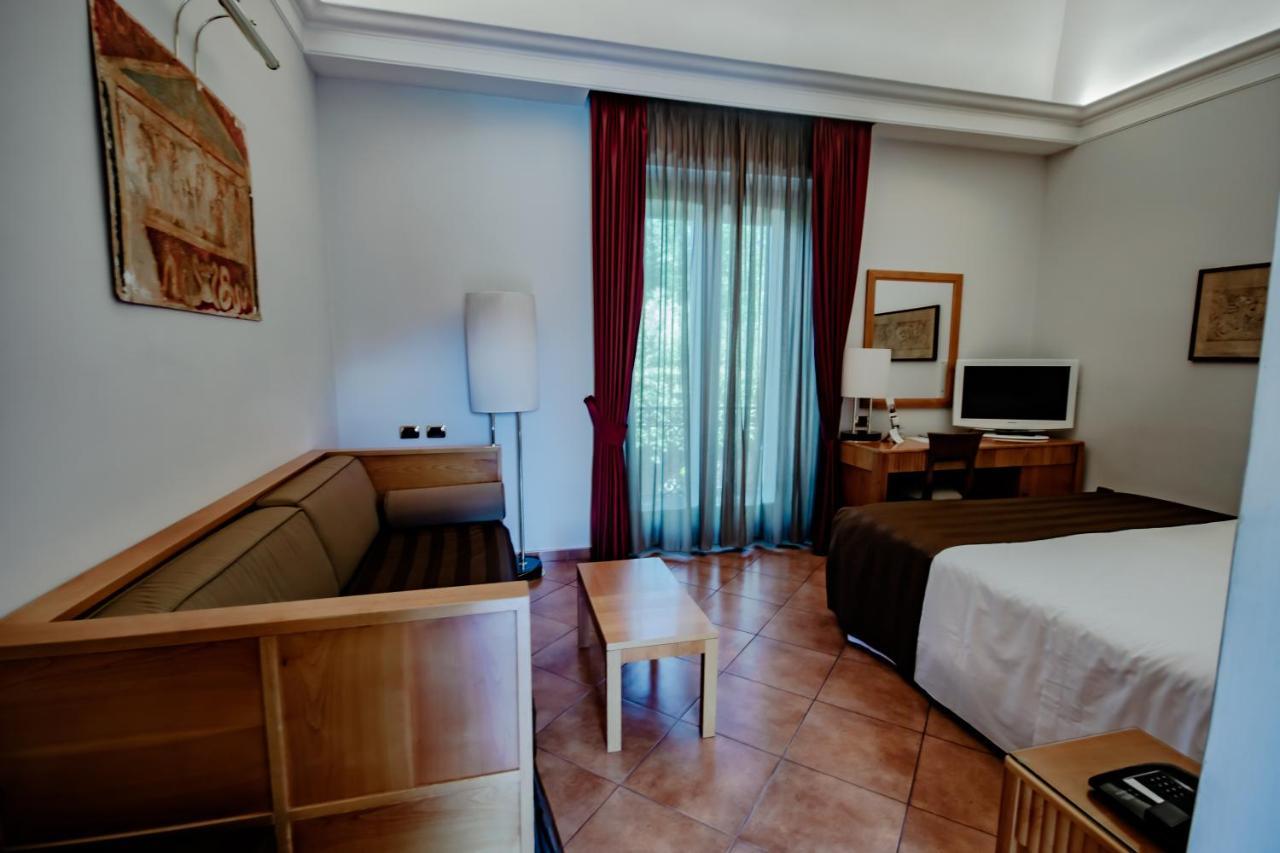 Hotel Forum Πομπηία Εξωτερικό φωτογραφία