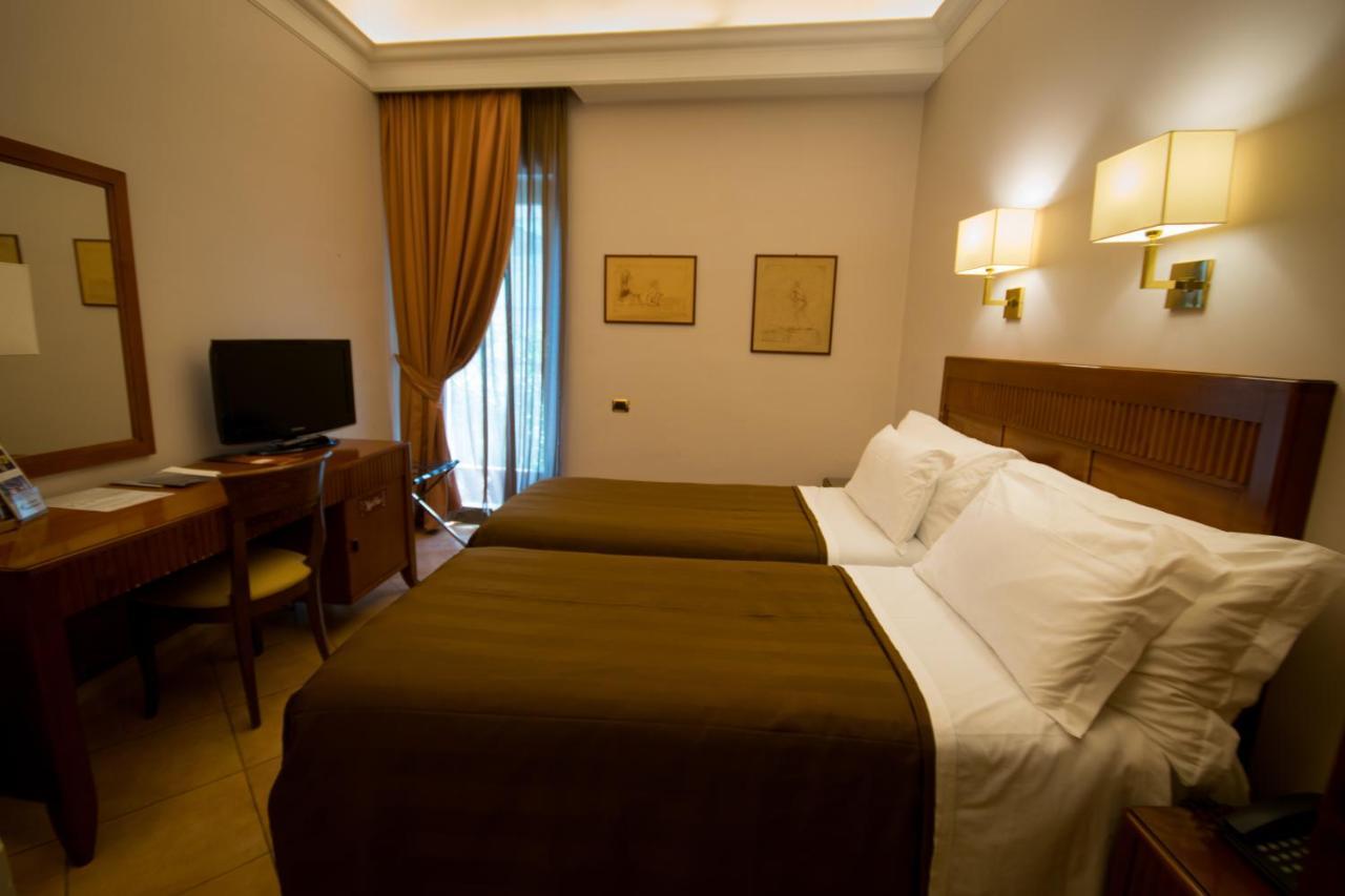 Hotel Forum Πομπηία Εξωτερικό φωτογραφία