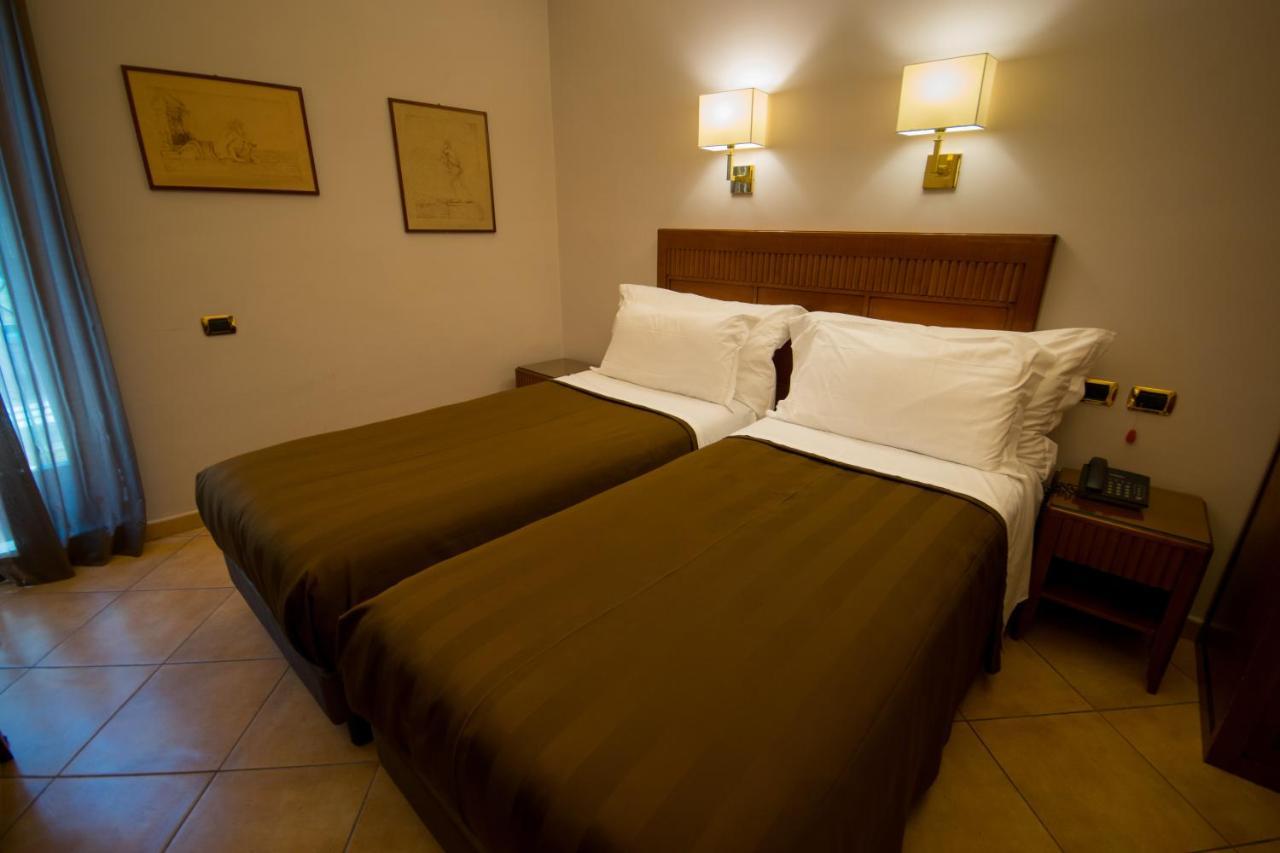 Hotel Forum Πομπηία Εξωτερικό φωτογραφία
