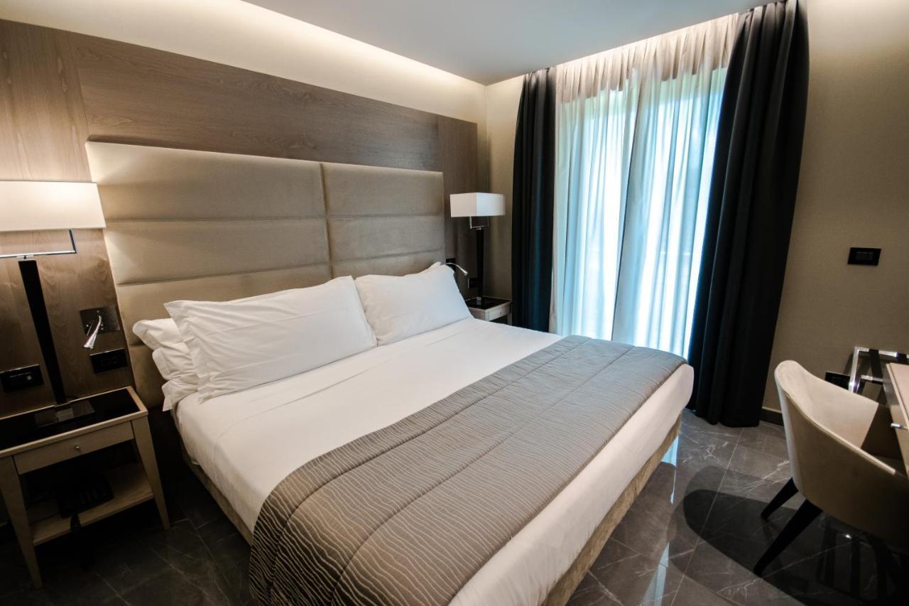 Hotel Forum Πομπηία Εξωτερικό φωτογραφία